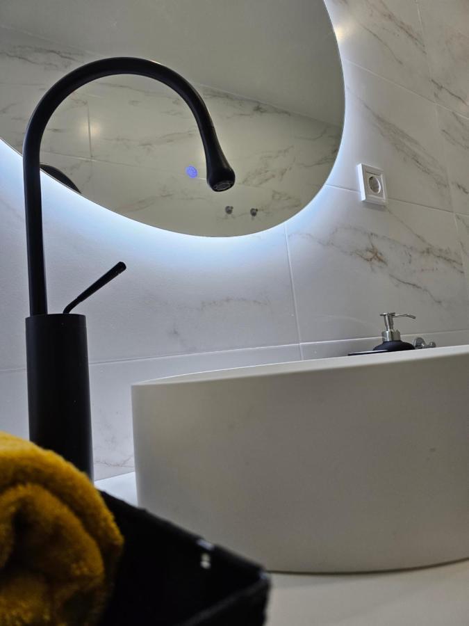 Adriva Apartamento-Loft Imperial Centro Wifi 巴利亚多利德 外观 照片